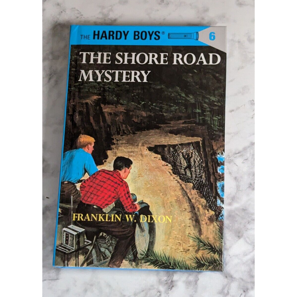 The Shore Road Mystery (Hardy Boys #6) - Hardcover